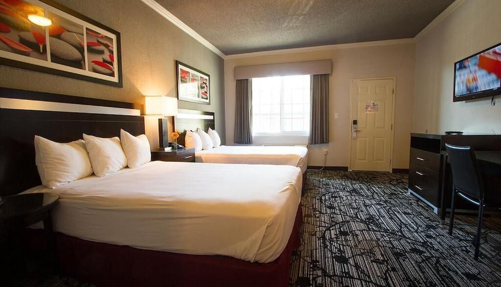 Granada Inn 9/53