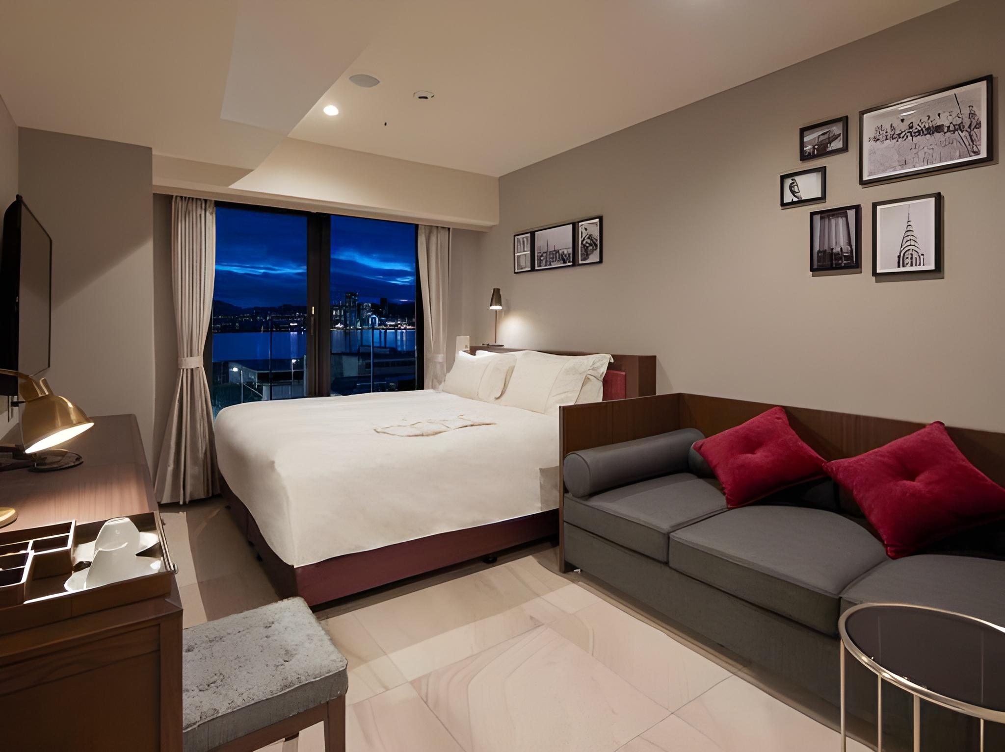 SUPERIOR, DOUBLE BED