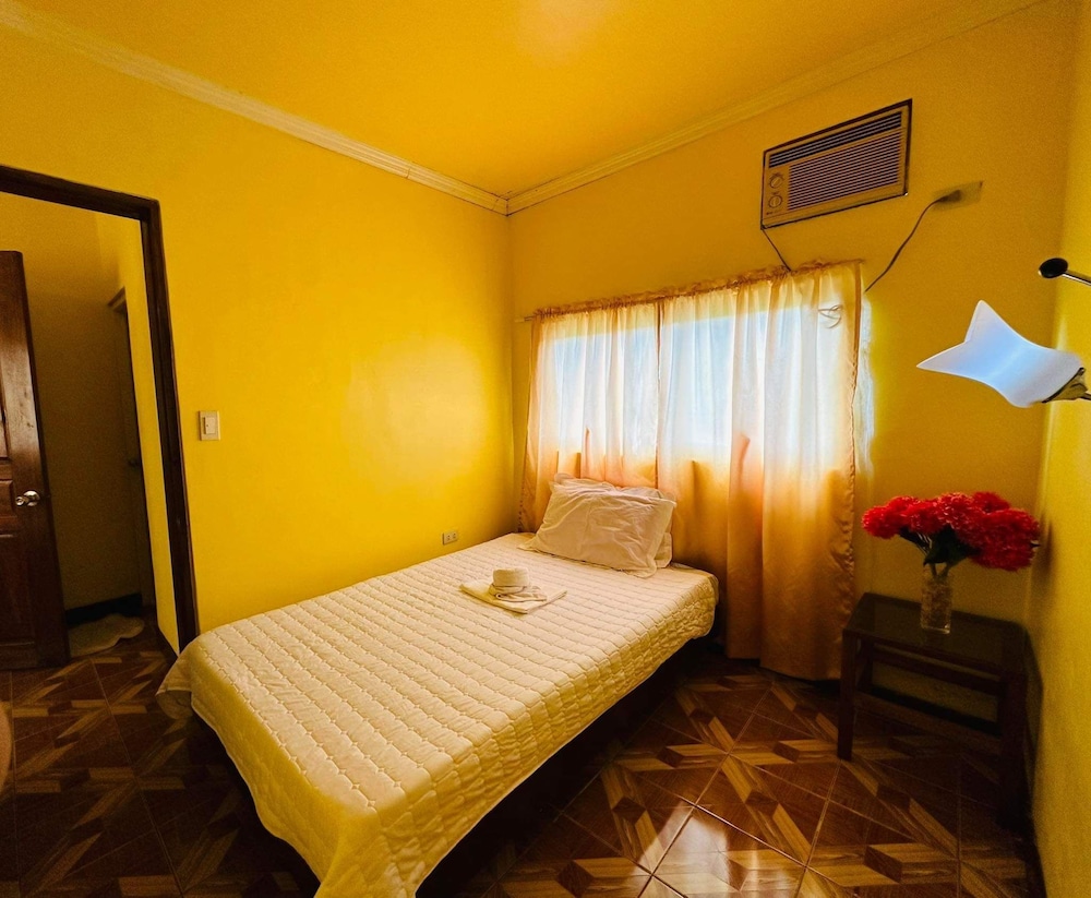 Coco Mango's Place 33/66