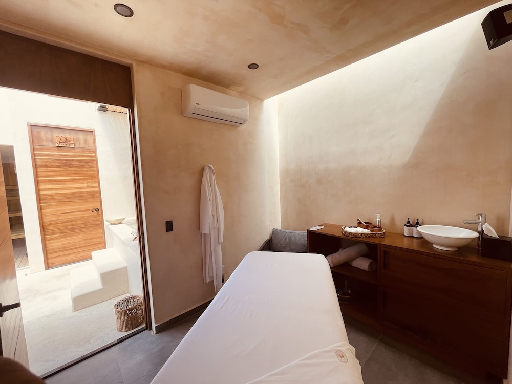 Hive Cancun 50/50