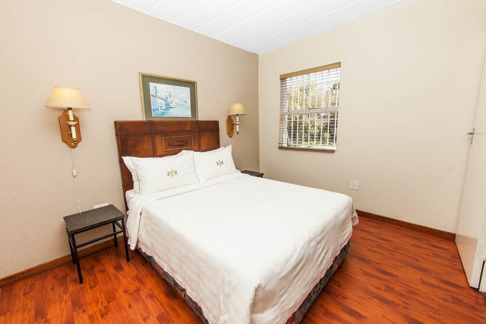 Vetho 2 Apartments OR Tambo Airport 15/31