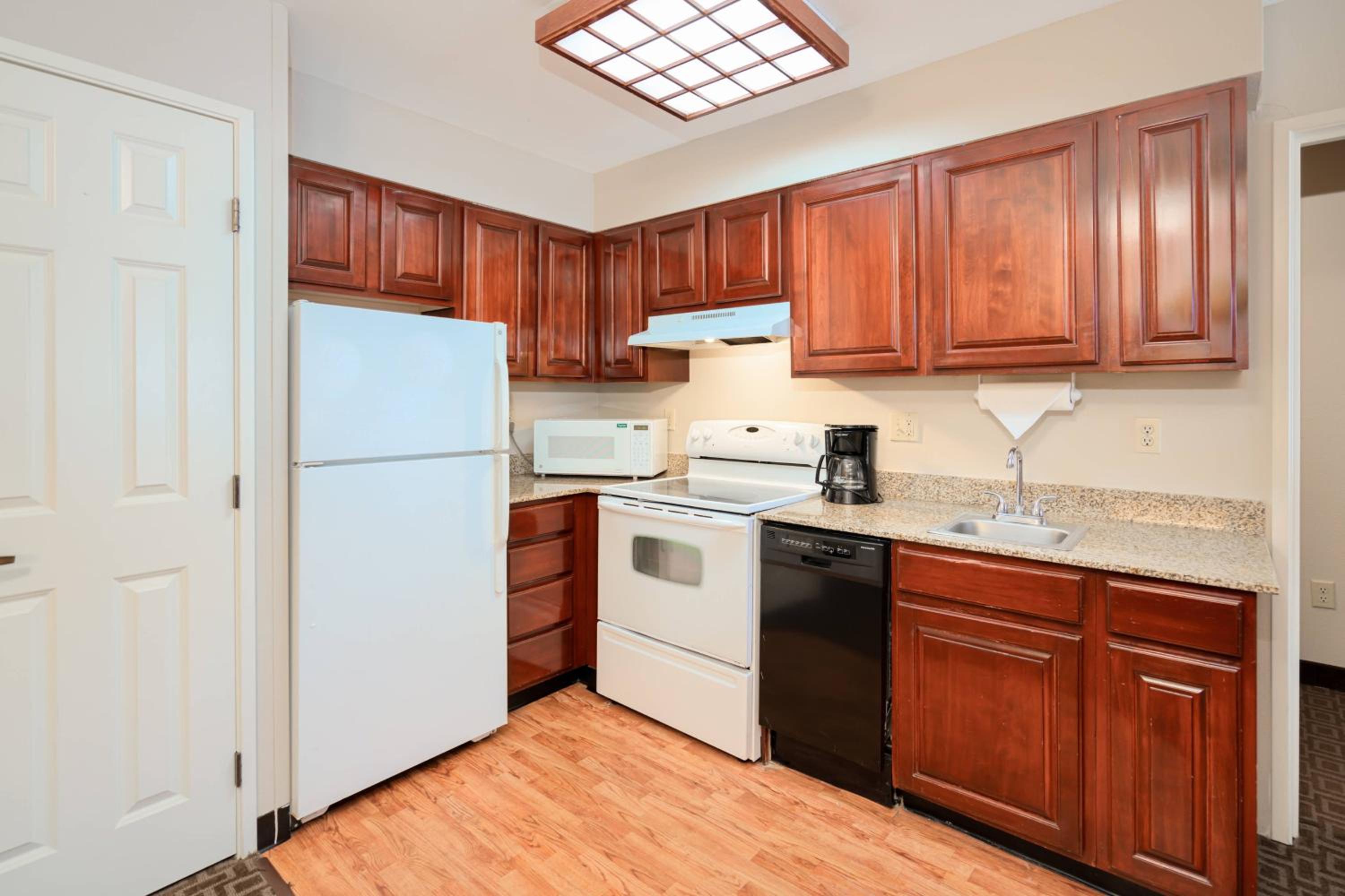 جناح بغرفتي نوم، Towneplace Suites Rochester 4/4