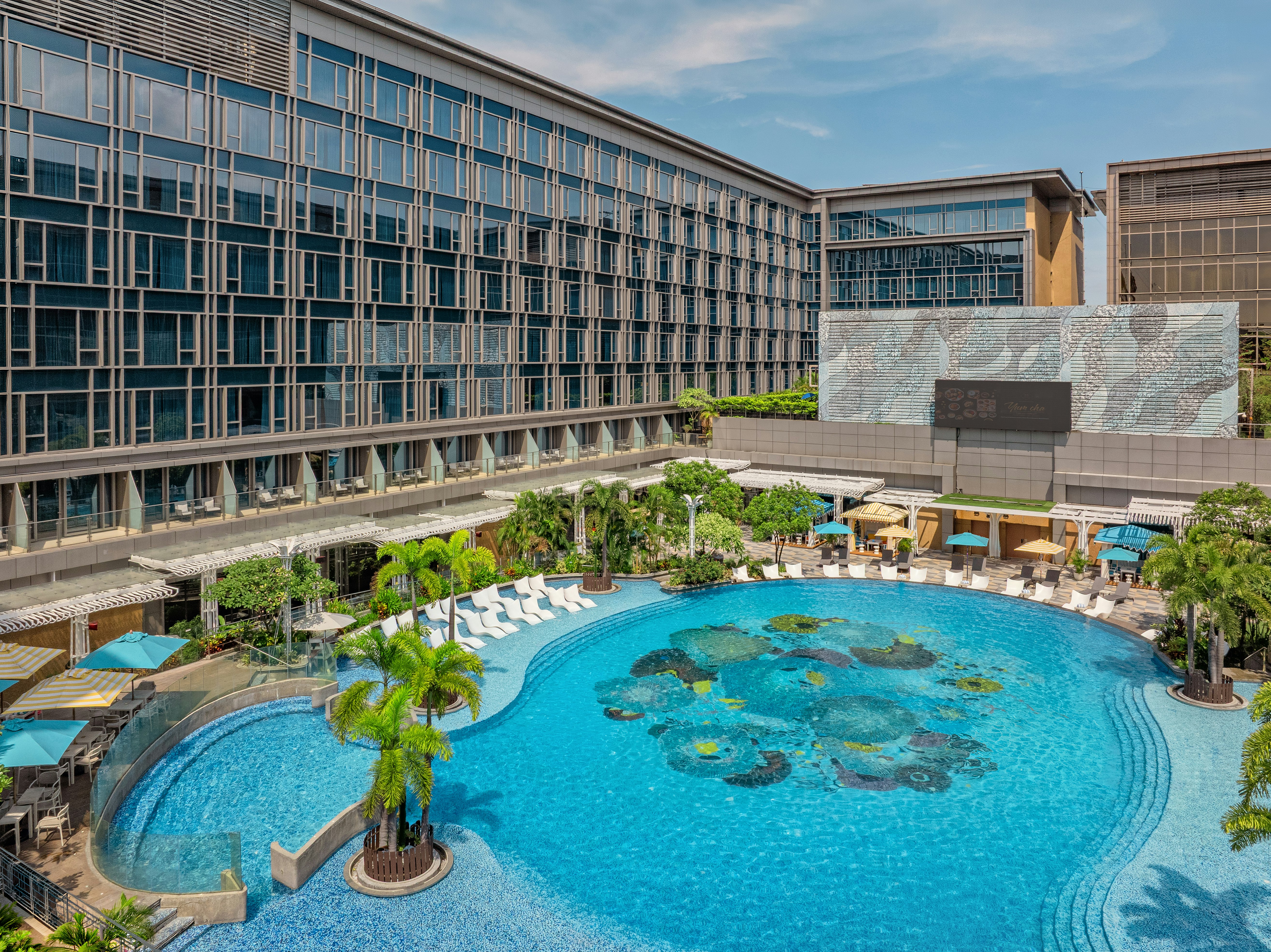 Hilton Manila Newport World Resorts 4/49