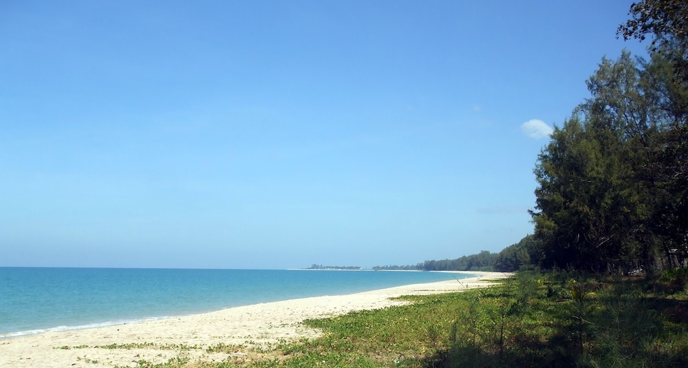 Bangsak Village - Adults Only 64/71