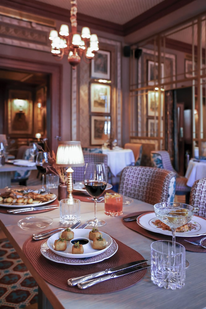 Melia London Kensington Member of Melia Collection 78/93