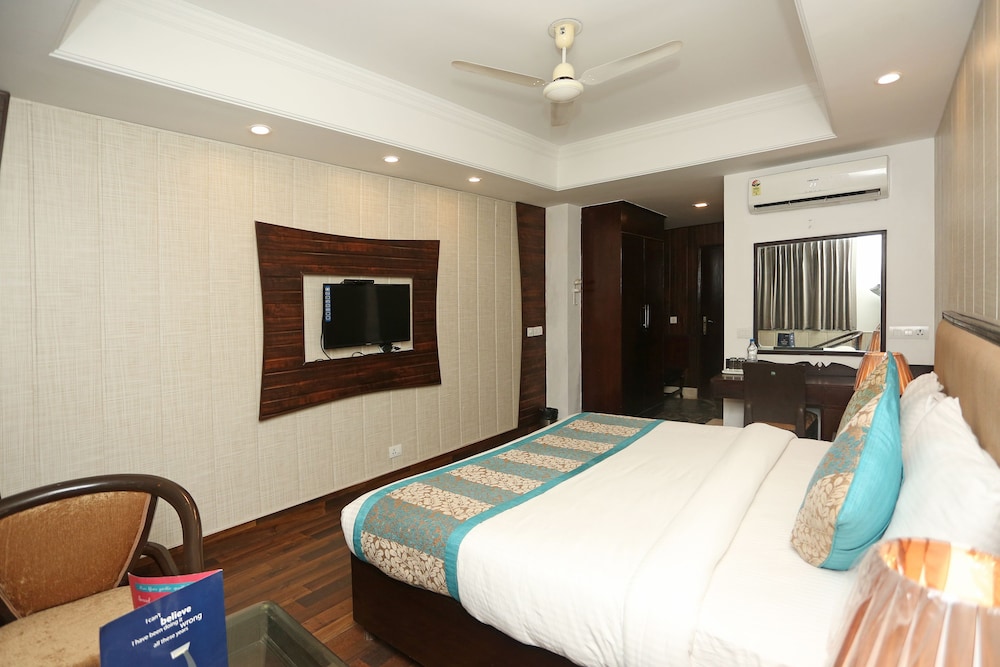 Oyo 11451 Hotel Auston 6/16