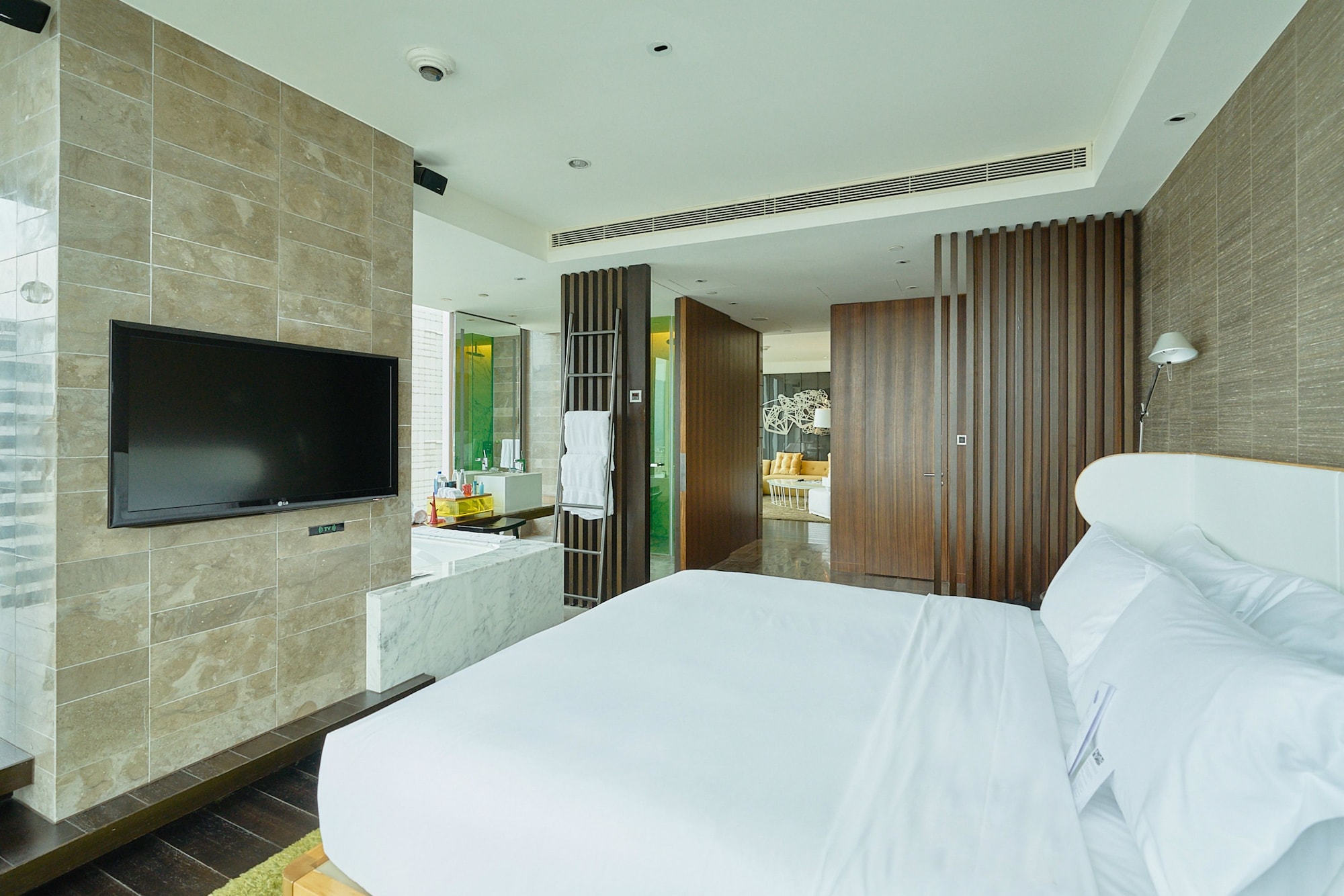 1 Bedroom, Fantastic, Suite