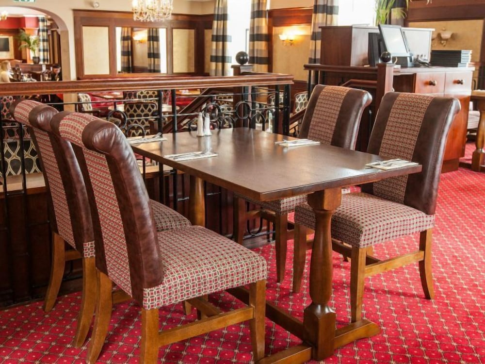 Adair Arms Hotel 34/50