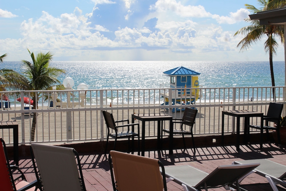 Golden Sand Oceanfront 38/58