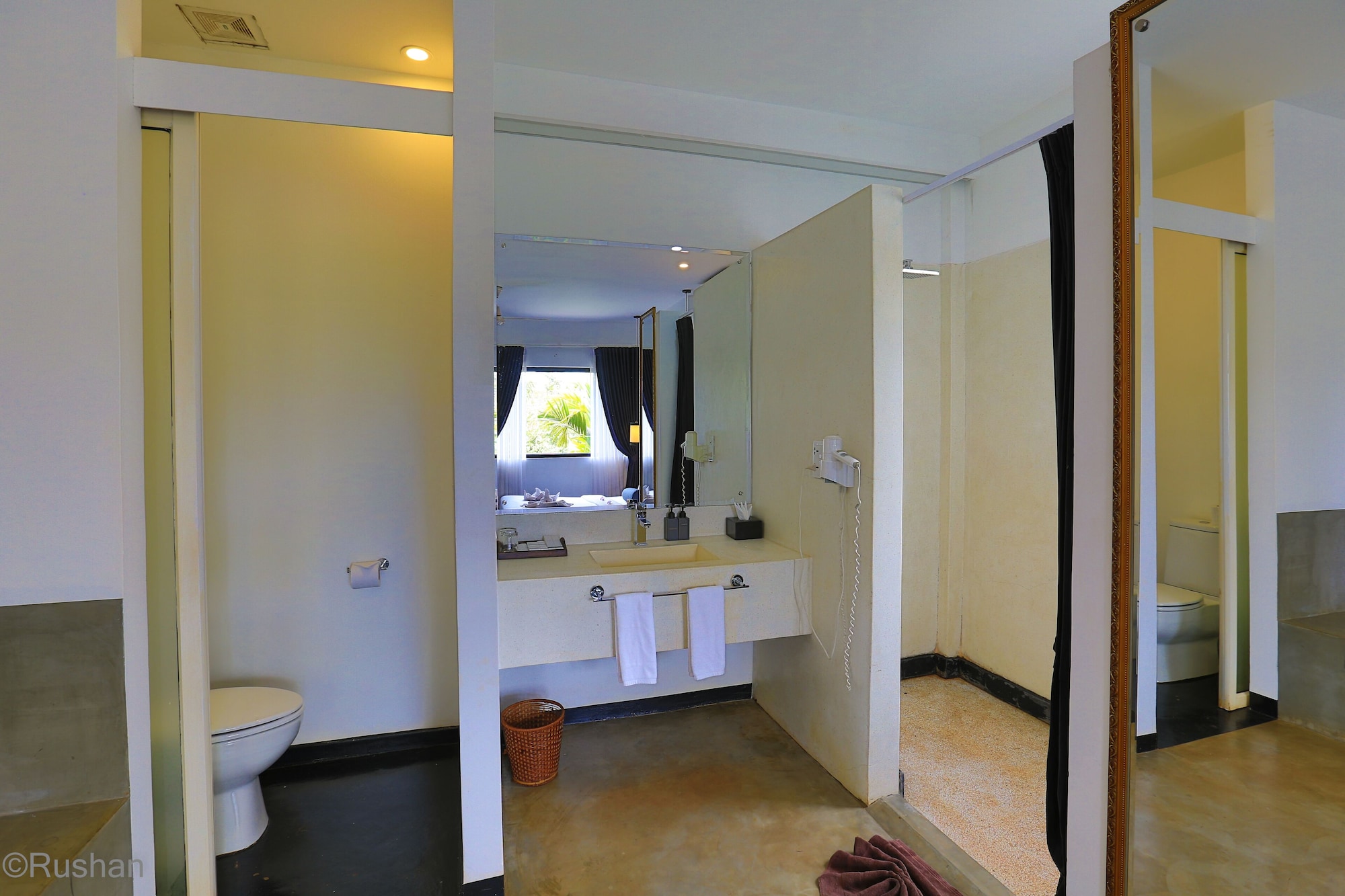 Villa, King Bed, Queen and Twin Beds, Private Pool 8/8