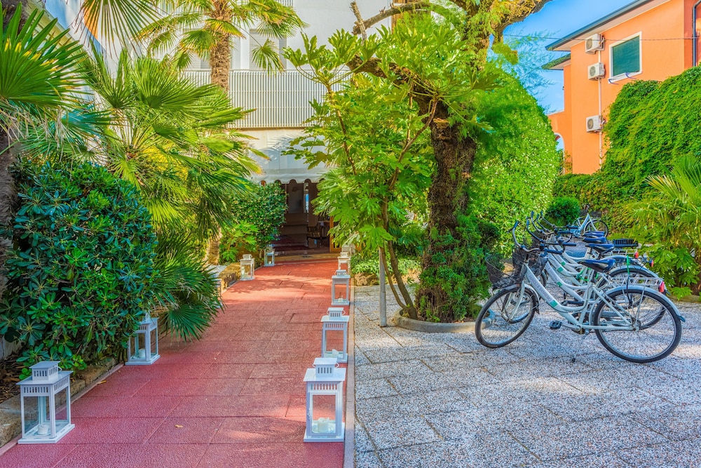 HOTEL PARIOLI 35/42
