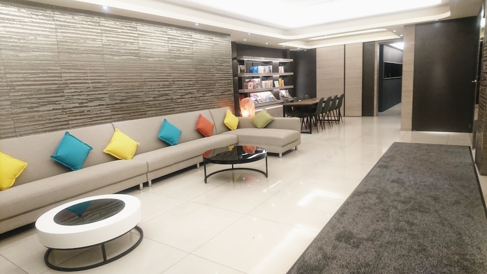 Hub Hotel Tucheng 41/59