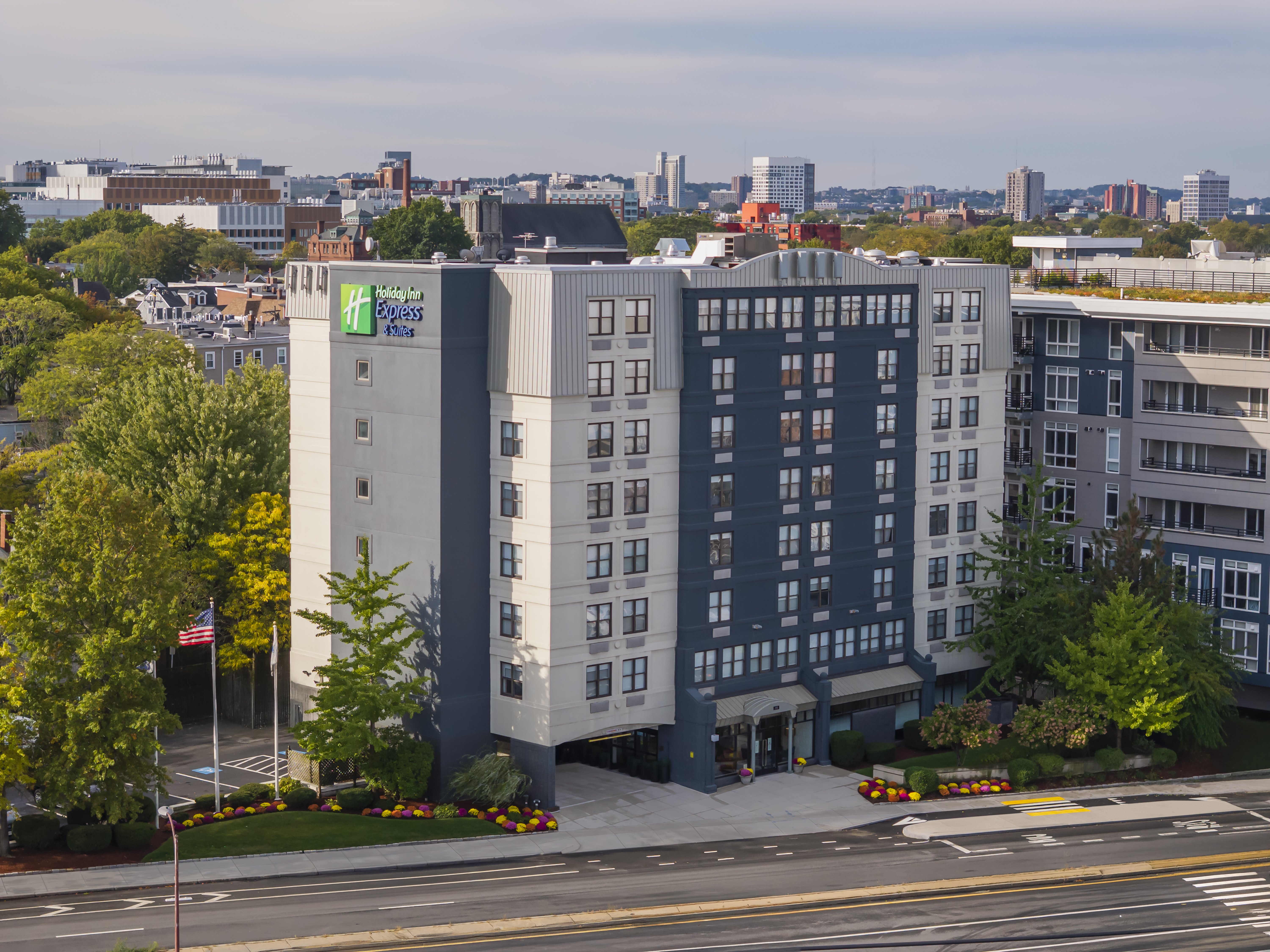 Holiday Inn Express & Suites Boston - Cambridge 4/47