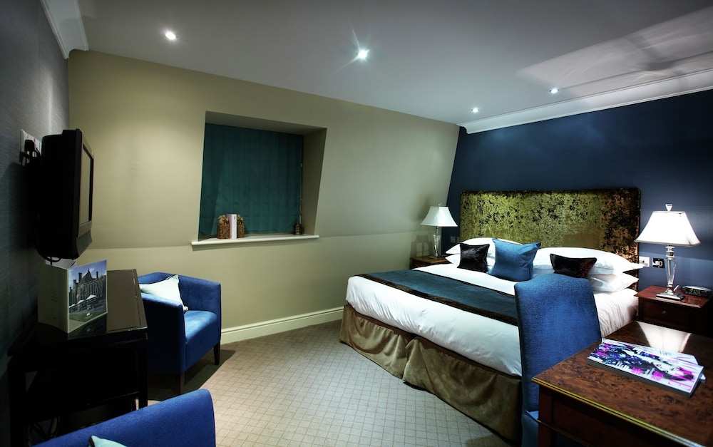 Alexander House And Utopia Spa 13/85