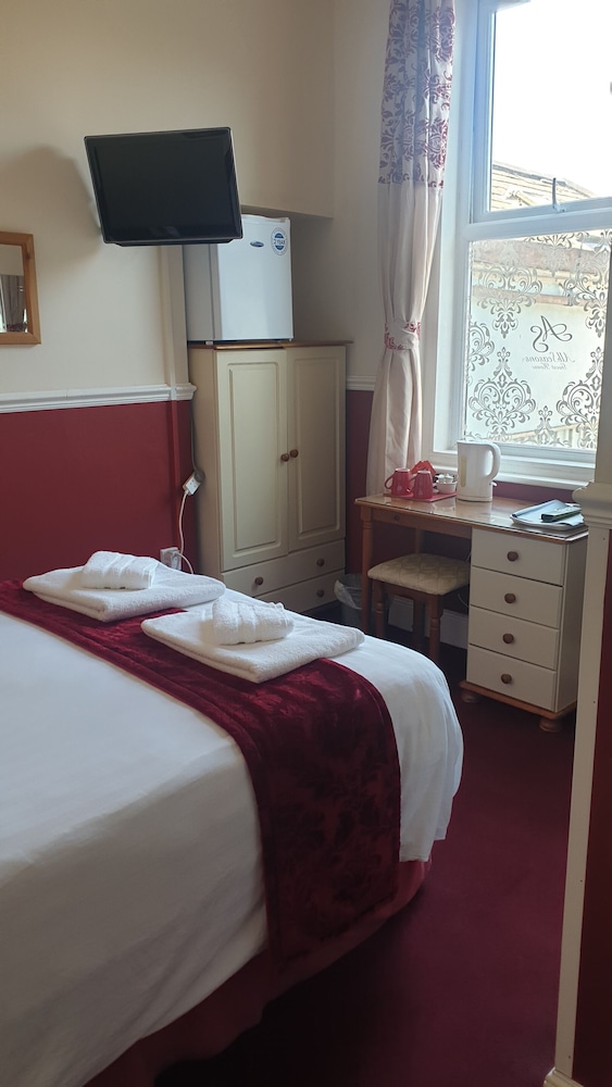 All Seasons Guest House 17/38