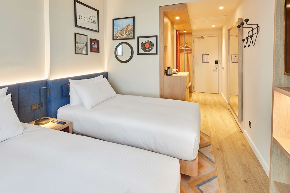 Hampton By Hilton Barcelona Fira Gran Via 11/49