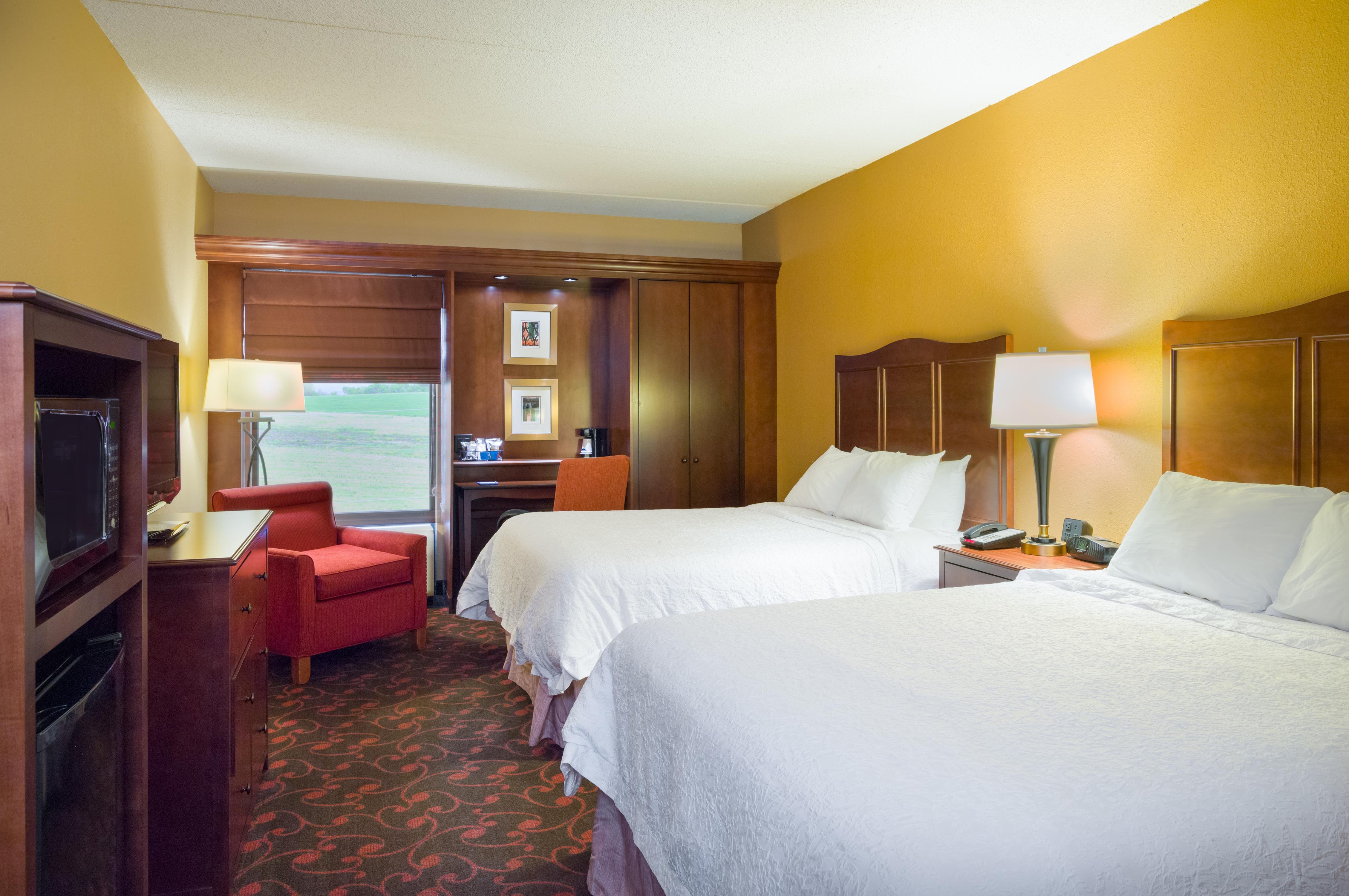 Larkspur Landing Hotel Carlisle 10/28