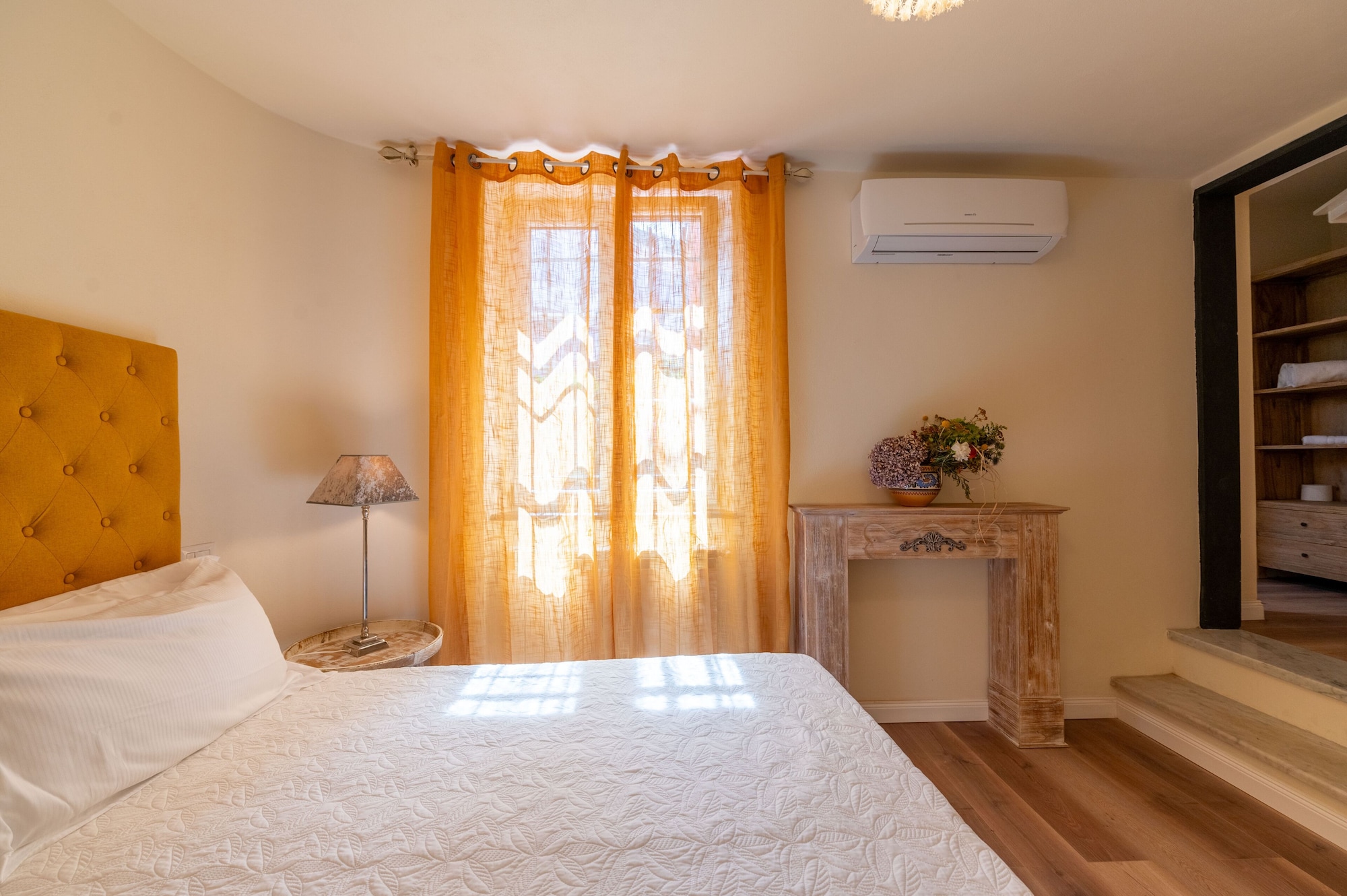 SUPERIOR, DOUBLE BED