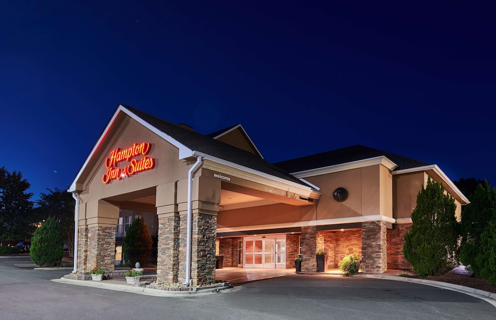 HAMPTON INN AND SUITES CHAPEL HILL DRUHAM