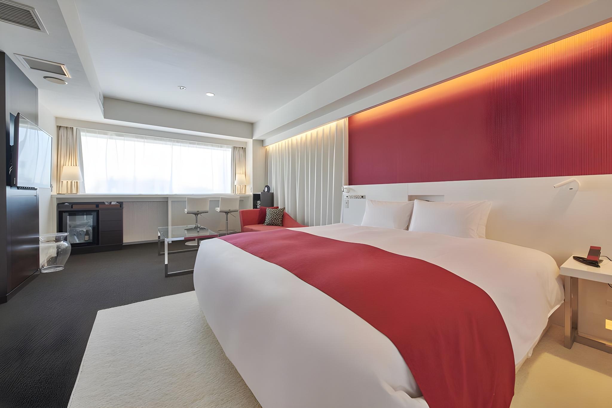 Deluxe, King Bed, Cross Floor