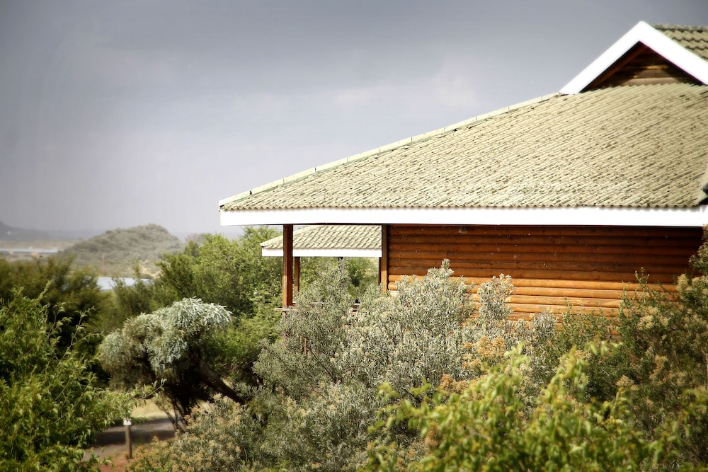 Sangiro Game Lodge 2/50