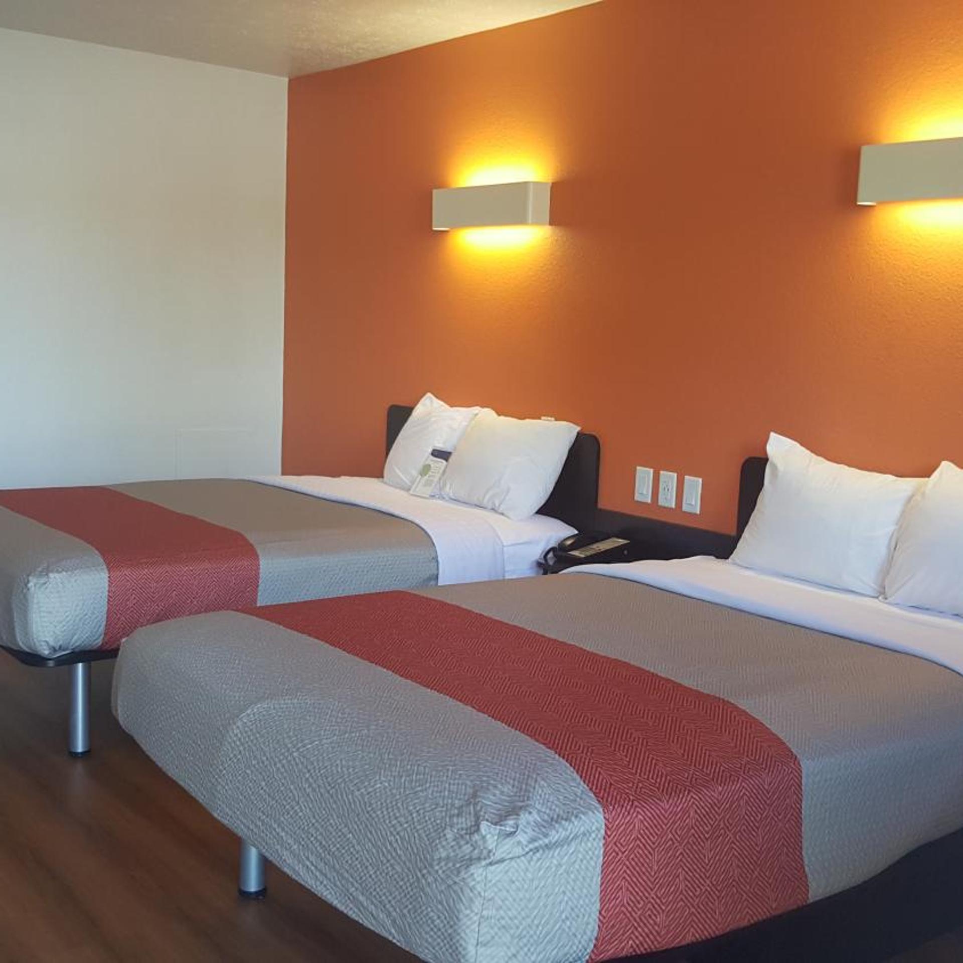 غرفة رباعية، Motel6 Columbus, OH - OSU 2/10