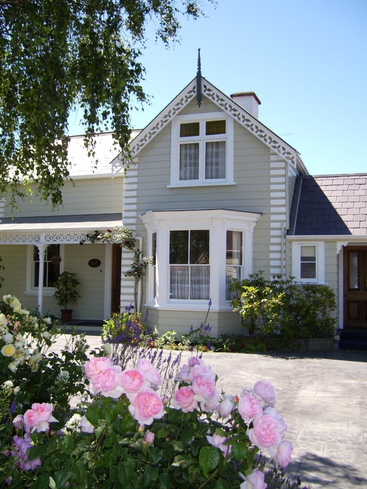Cambria House 4/41