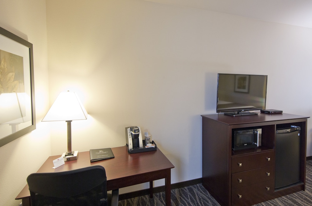 Cobblestone Inn & Suites - Boone 40/50
