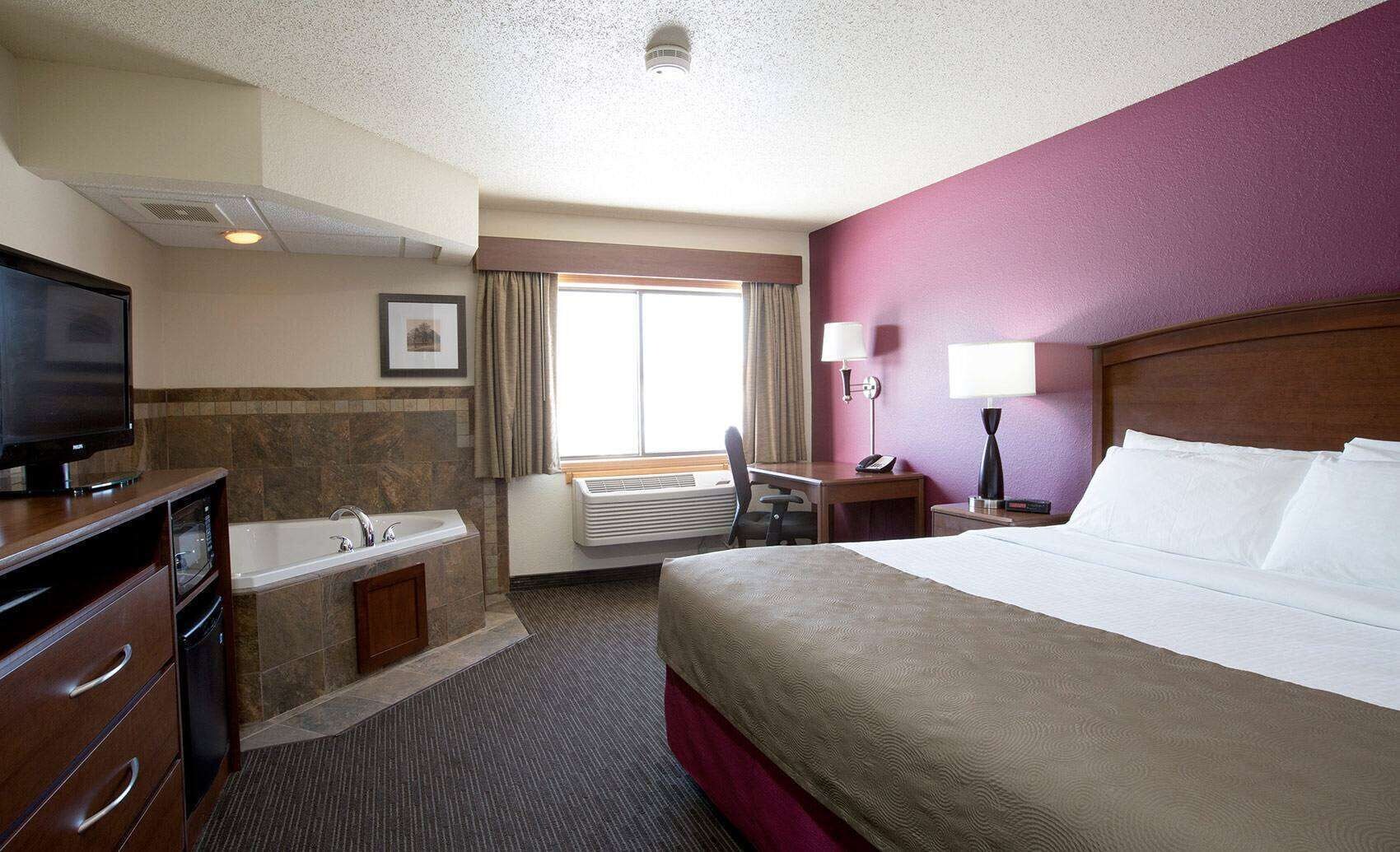1 Bedroom, Deluxe, Suite, King Bed