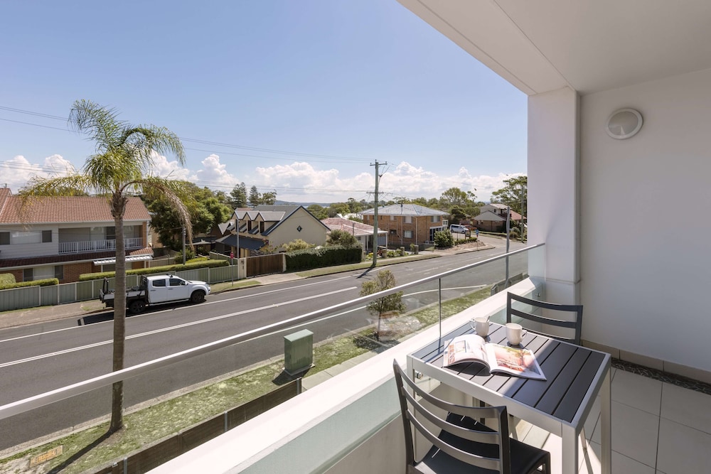Oaks Nelson Bay Lure Suites 34/62