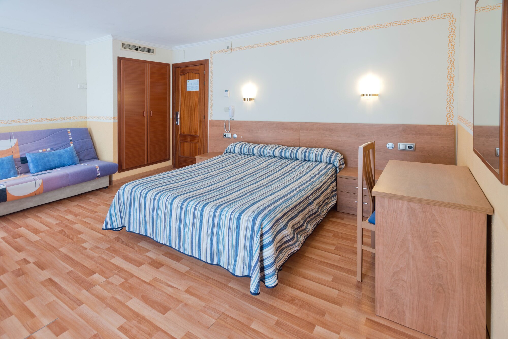 Single Parent, 3 Beds