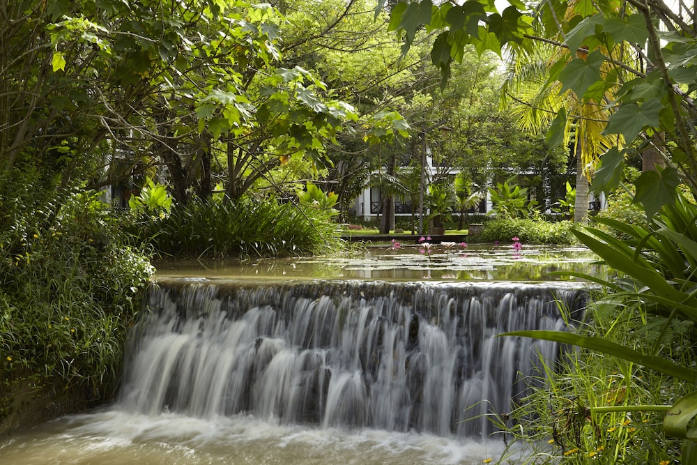 Santi Resort Spa 31/46
