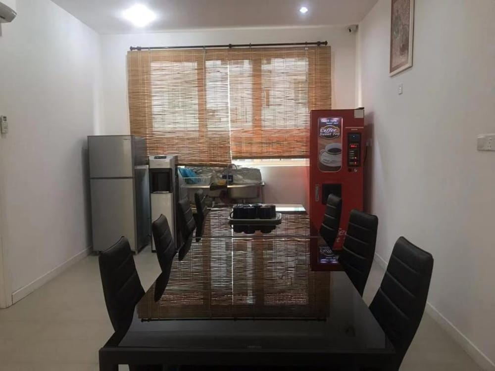Island Hostel Bayan Lepas Airport 42/46