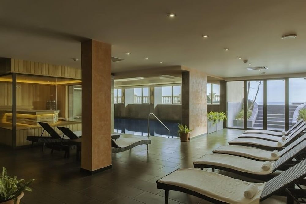 Sirius Beach Hotel 25/48