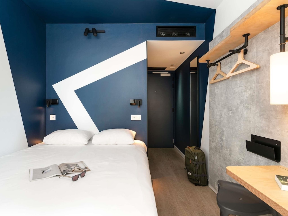 Ibis Budget Gent Centrum Dampoort 18/63