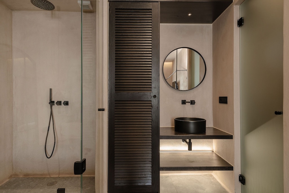 Emery Boutique Apartments 35/50