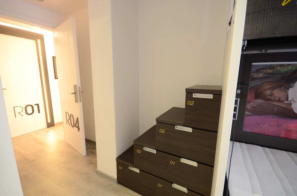 Free Hostels Barcelona 44/71