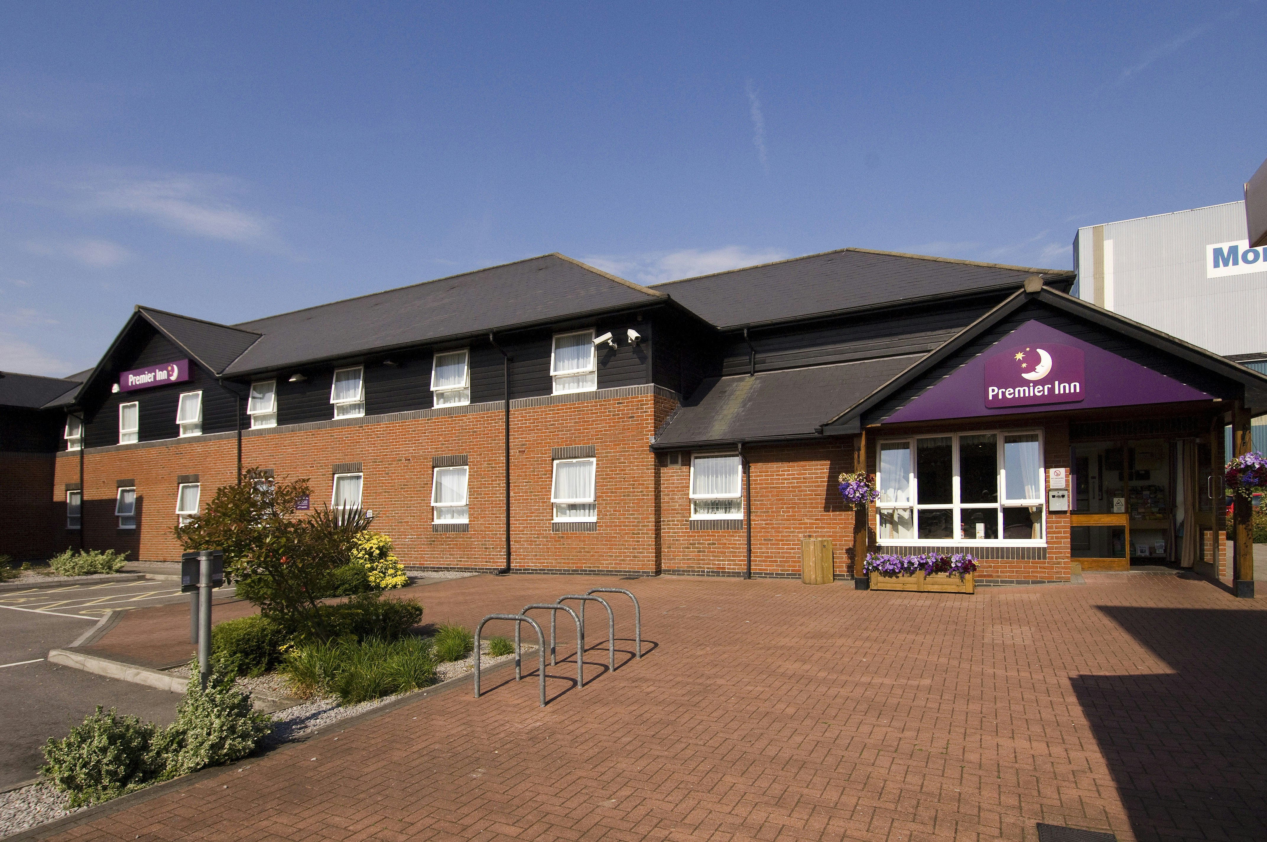 Premier Inn Swansea North in SWANSEA - UK