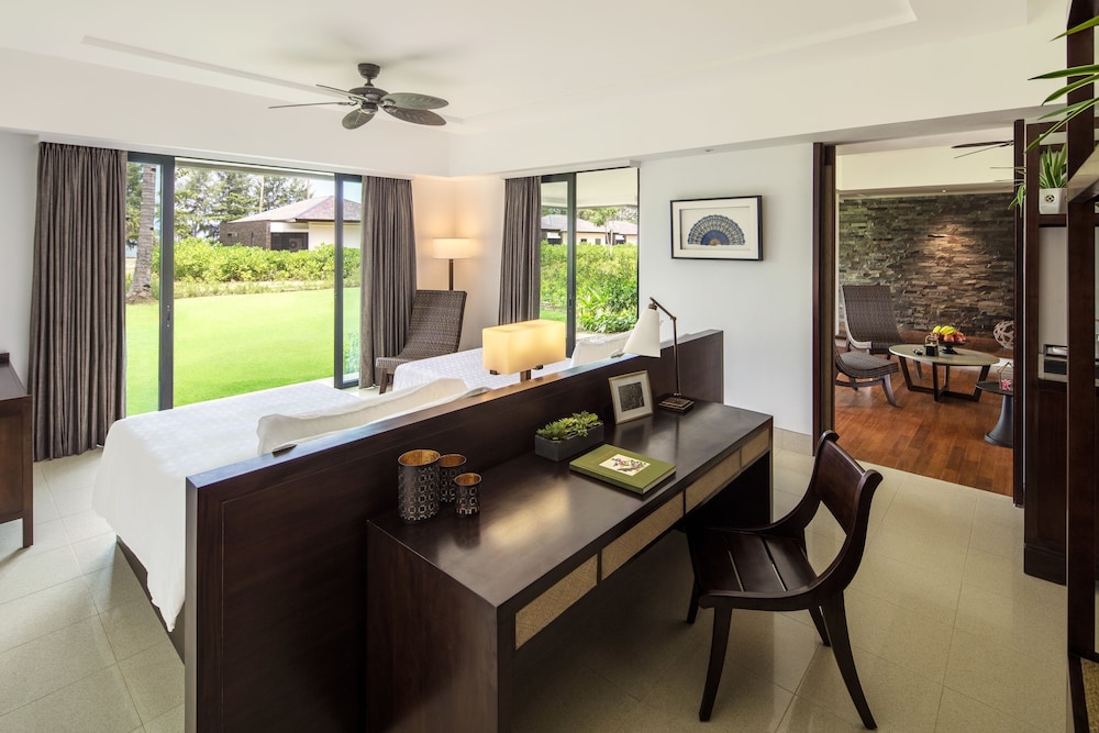 THE RESIDENCE BINTAN 58/73