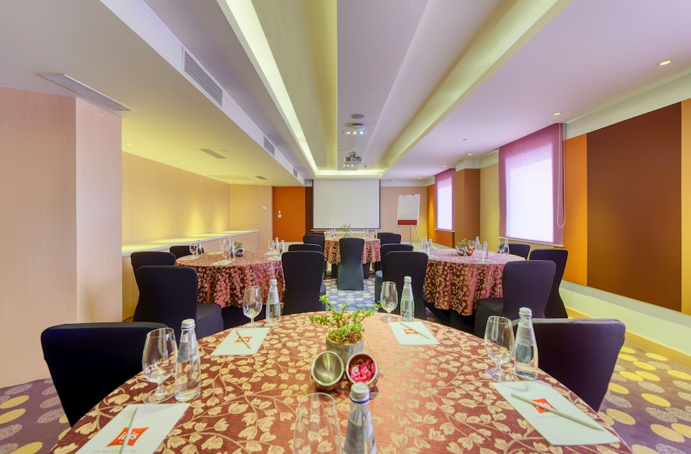 ibis Bengaluru Outer Ring Road 44/50