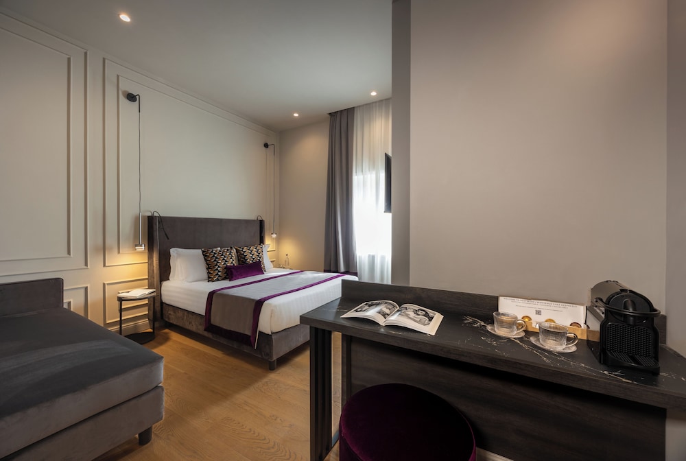 Rental In Rome Pinciana Deluxe 7/22