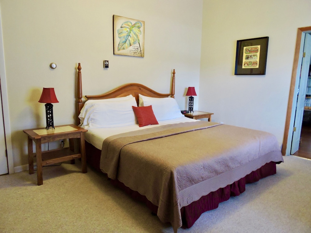Vinehurst Inn And Suites 17/58