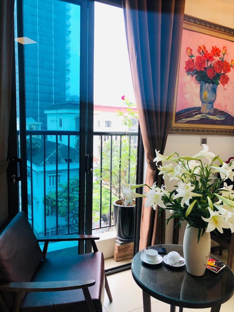 Oyo 133 Westlake Tay Ho Hotel 37/49