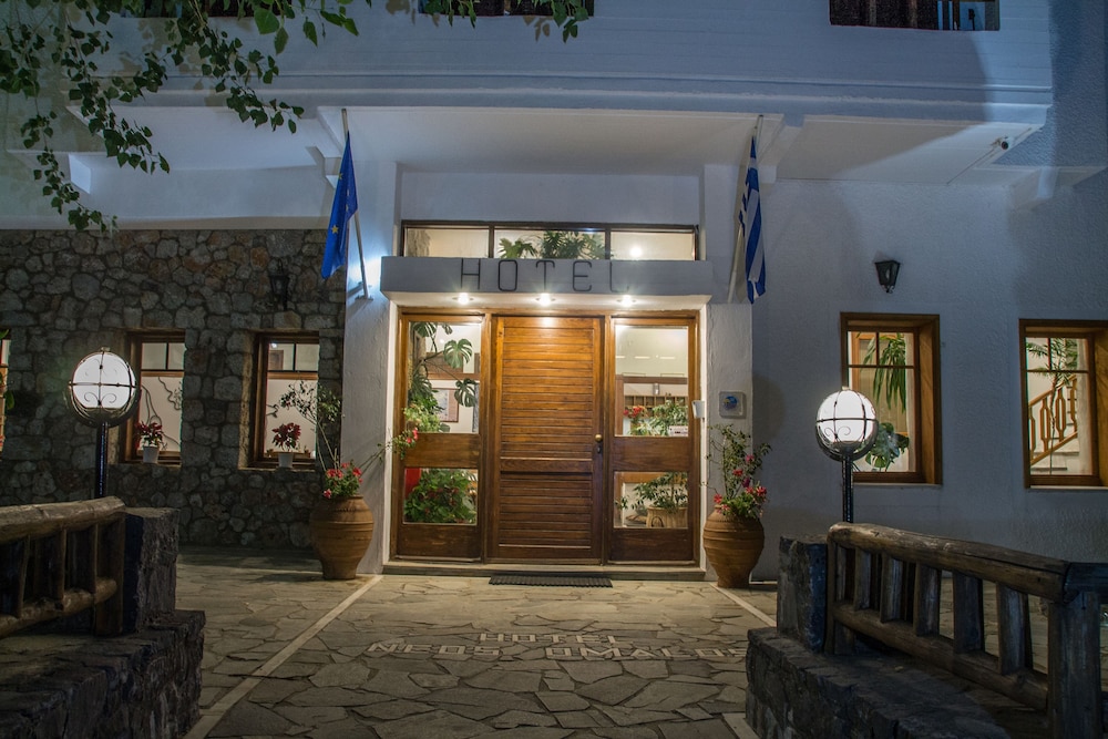 Neos Omalos 37/69