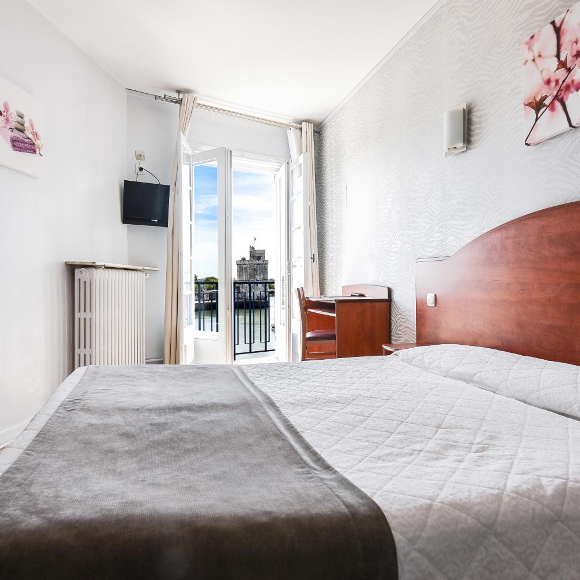 Hôtel Le Rupella 23/50