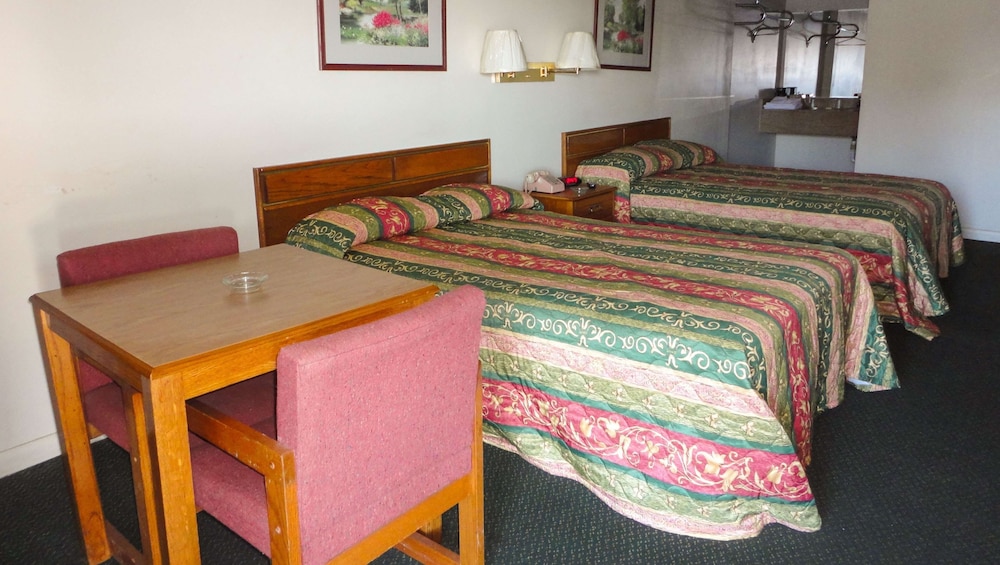 Budget Inn Franklinton 16/34