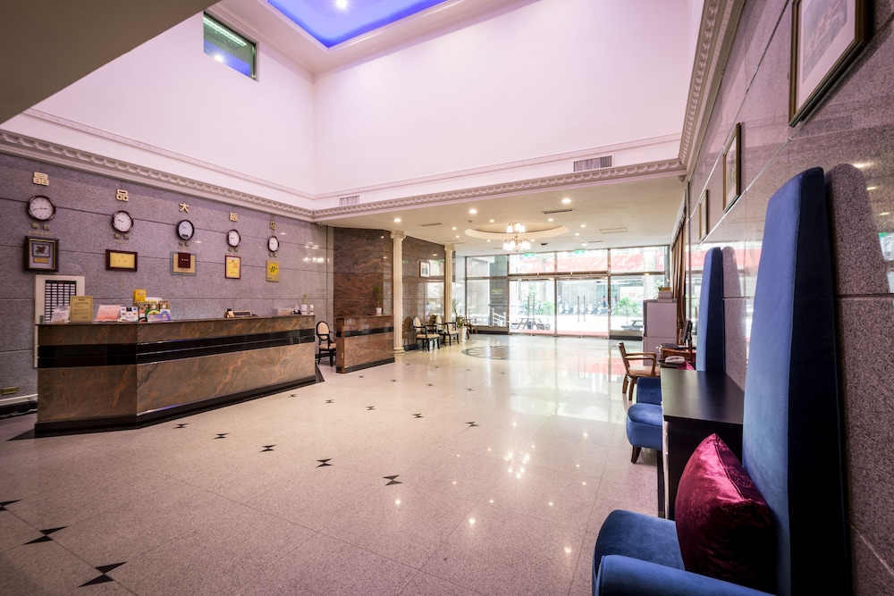 Jin Pin Hotel 10/73