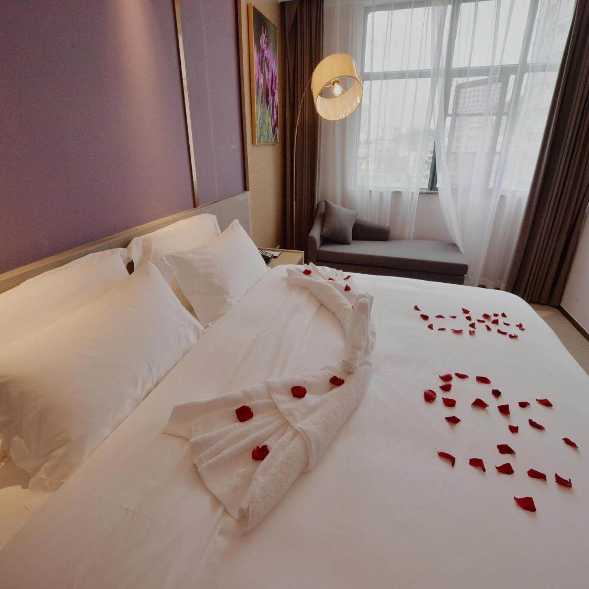 Lavande Hotel (Xingyi Jushan Avenue) 9/22