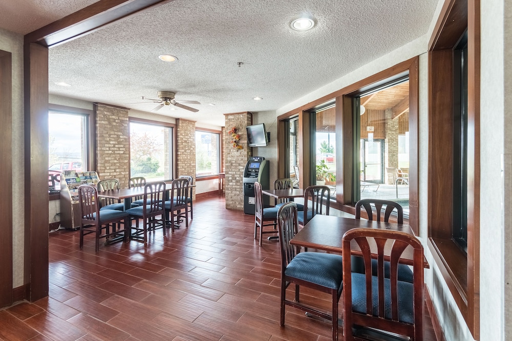 Quality Express Inn Suites Mineral Wells 39/49