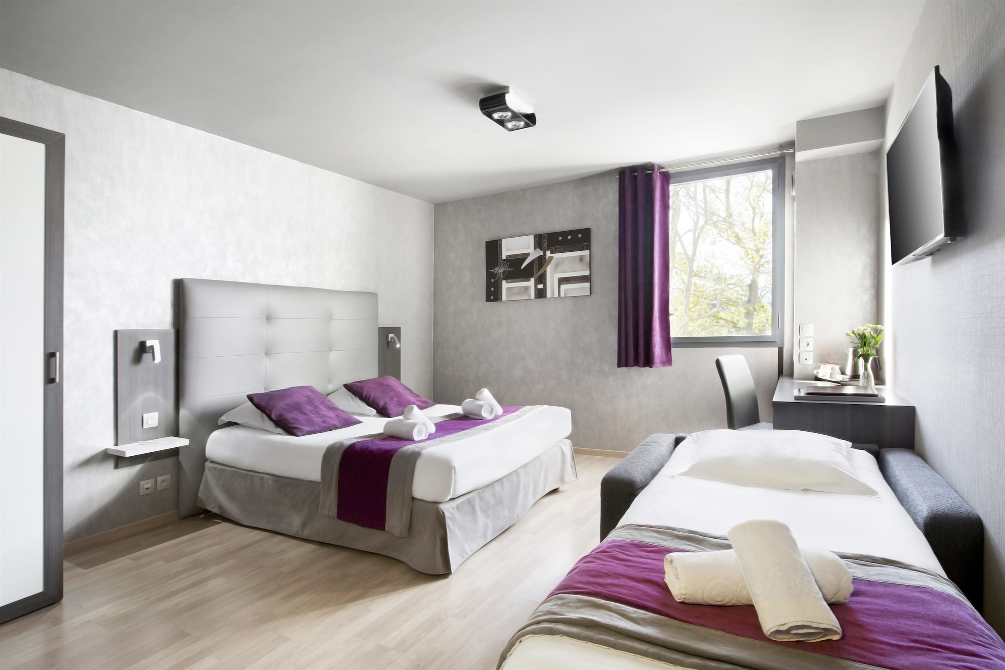 Comfort, Twin Beds, Sofa, Accessible